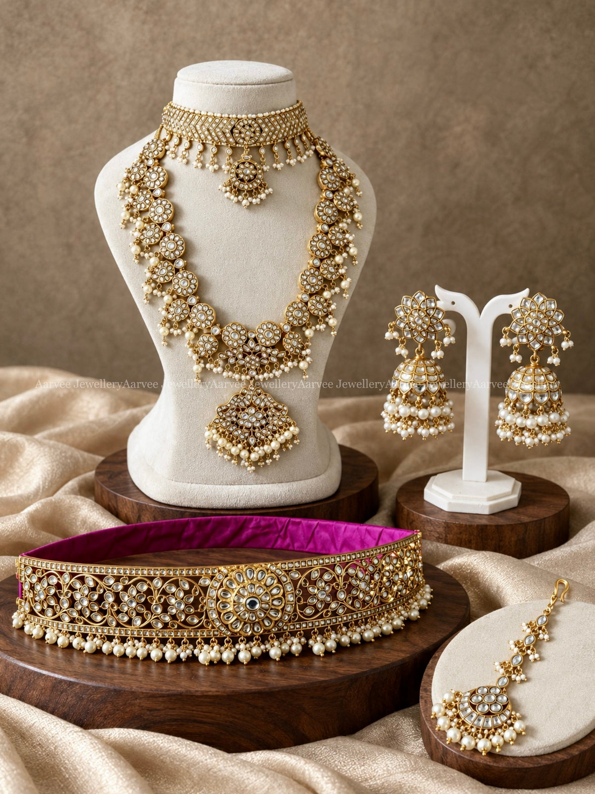 JADAU KUNDAN WHITE STONES BOTTU MALA BRIDAL JEWELLERY SET WITH PEARLS