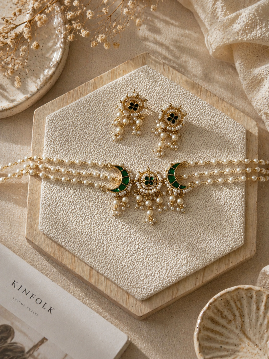 POLKI KUNDAN PEARL CHOKER SET WITH GREEN CHAND / HALF MOON DESIGN