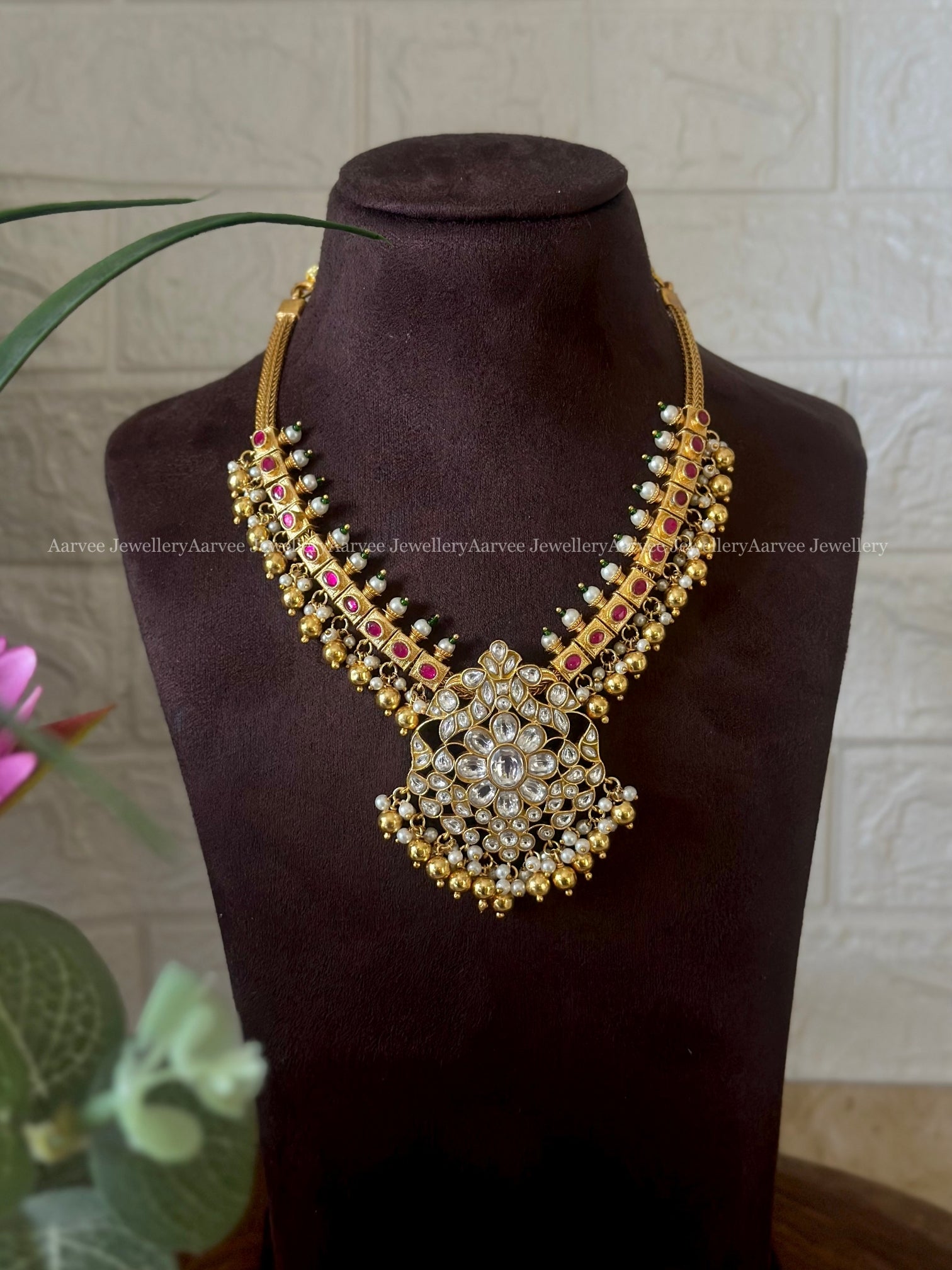 JADAU KUNDAN WHITE STONE PEACOCK PENDANT NECKLACE WITH PEARLS & GOLD BEADS