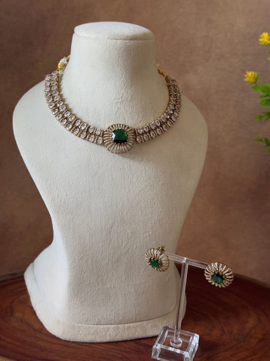 VICTORIAN NECKLACE SET
