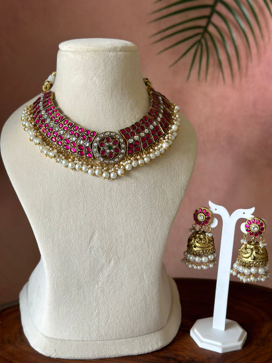 JADAU KUNDAN PINK STONE BUTTA CHOKER WITH JHUMKI
