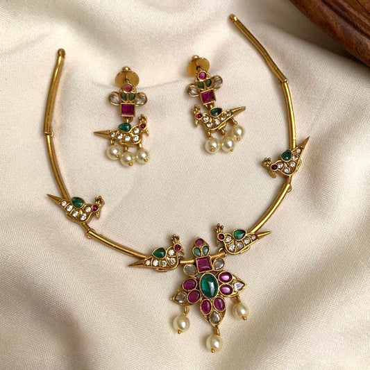 GOLD HASLI NECKLACE SET WITH PARROT PENDANT